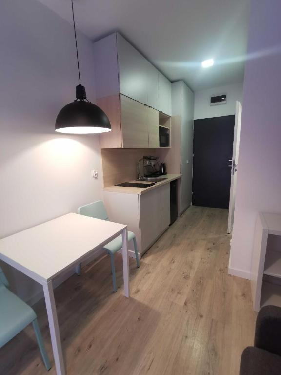 Adler Room Suite -- Prywatna Lazienka, Dostep Na Kod, Parking Łódź Eksteriør billede